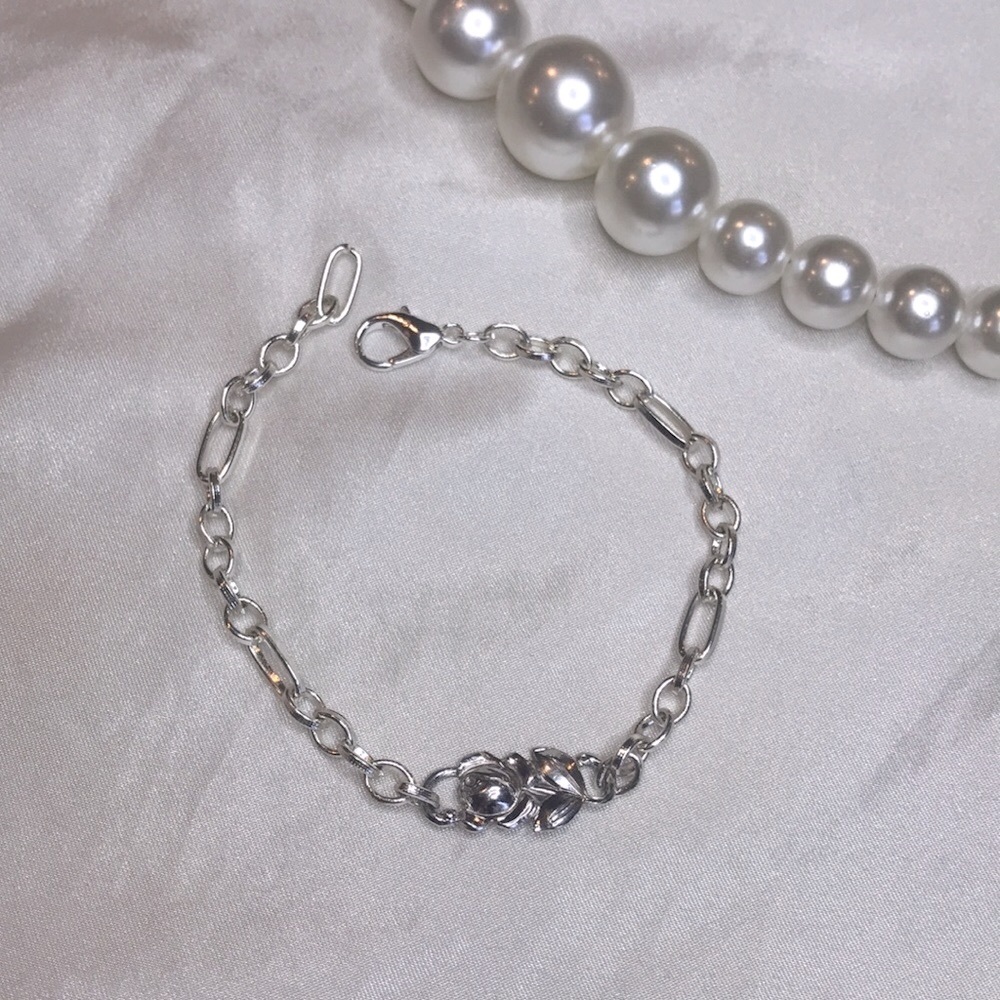 Grandma Rose Silver Bracelet - Picture 5 of 6